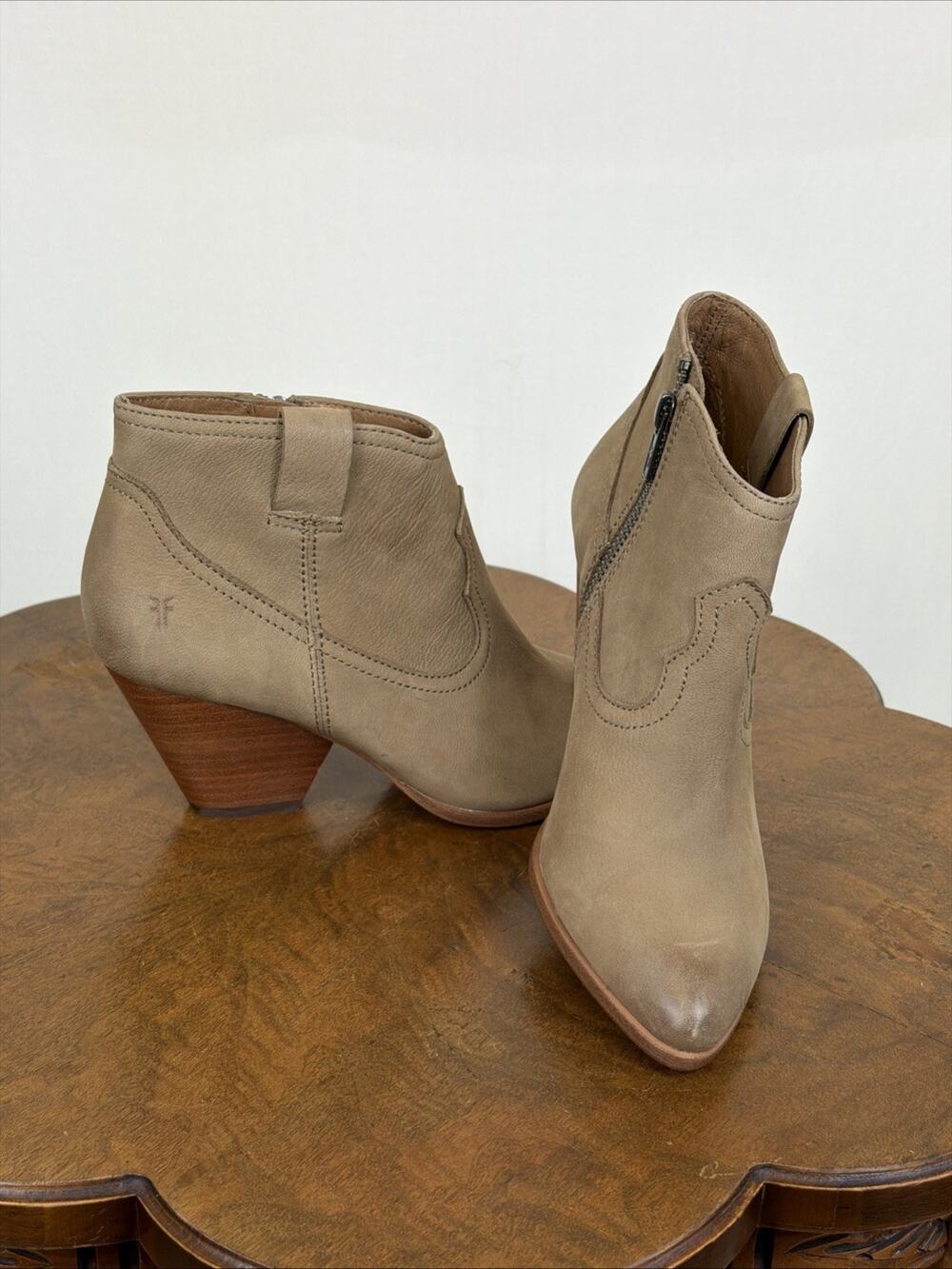 Frye Tan Leather Womens Ankle Side Zip Boots Ladies Bootie Size 6